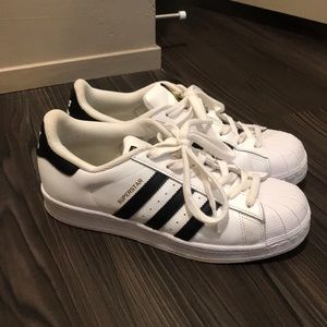 Adidas Superstar Sneakers Size 7